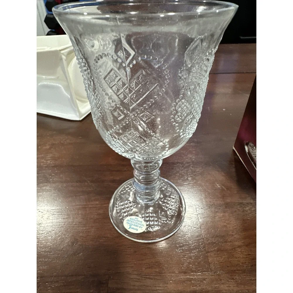NIB Vintage Avon‎ Heart and Diamond Fostoria Glass Loving Cup Candle Holder 1978